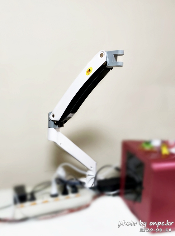 NB F100A 모니터암 거치대(NB Monitor arm)