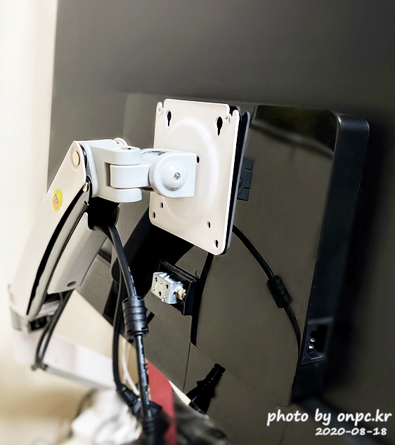 NB F100A 모니터암 거치대(NB Monitor arm)