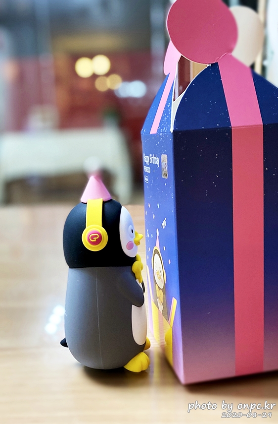 펭수보조배터리 펭수 생일 에디션(PENGSOO BIRTHDAY EDITION)