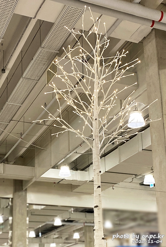 반짝이는 LED 자작나무 210cm