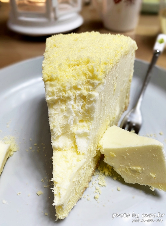 상하치즈 까망베르 치즈케이크