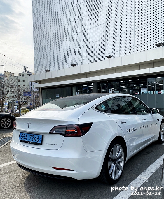 Tesla 부산연제 스토어,서비스센터
