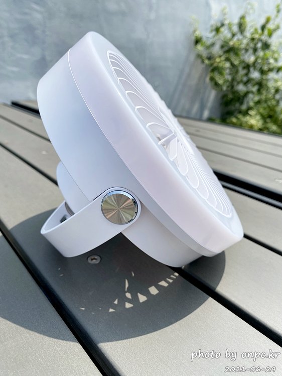 쿠비녹스 캠핑용 무선 선풍기 2개입