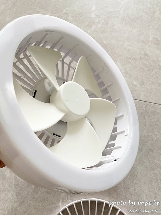 쿠비녹스 캠핑용 무선 선풍기 2개입