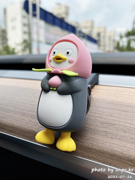 테슬라방향제 자이언트펭수 복숭아펭수