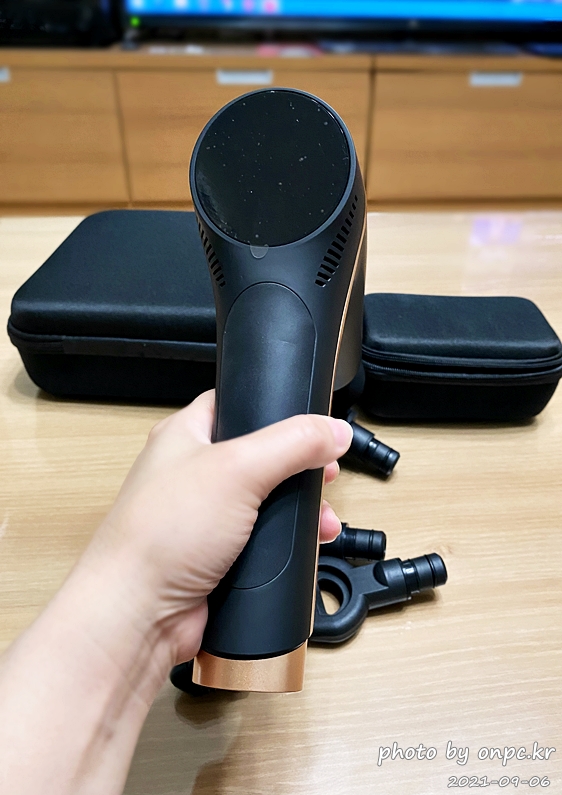쿠비녹스 마사지 건