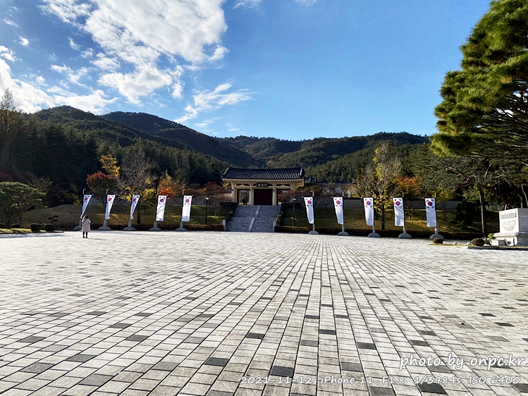 경주 통일전 광장