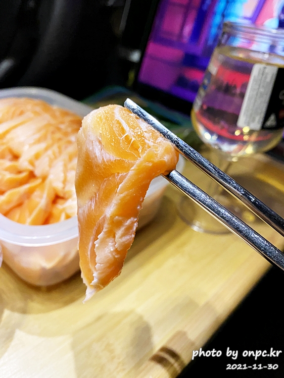 테슬라차박음식 코스트코 연어절임