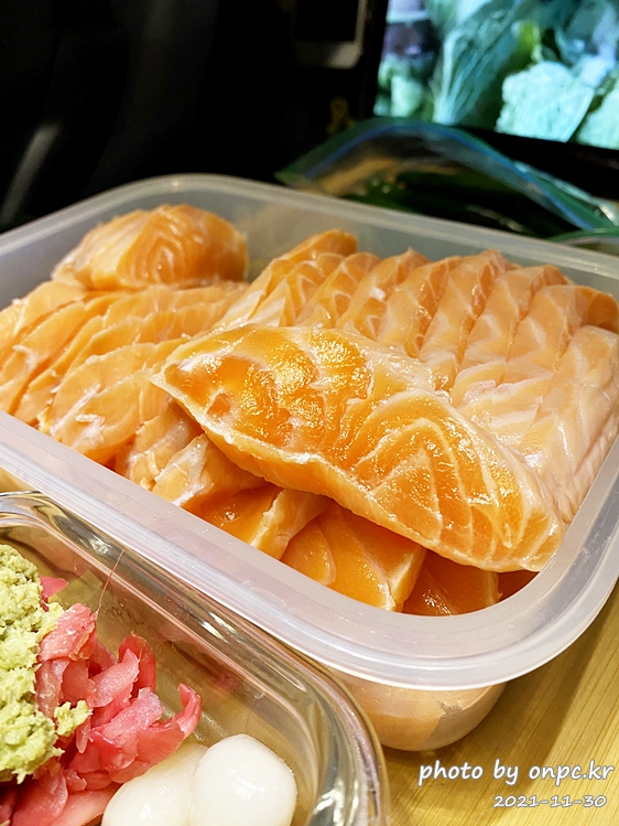 테슬라차박음식 코스트코 연어절임