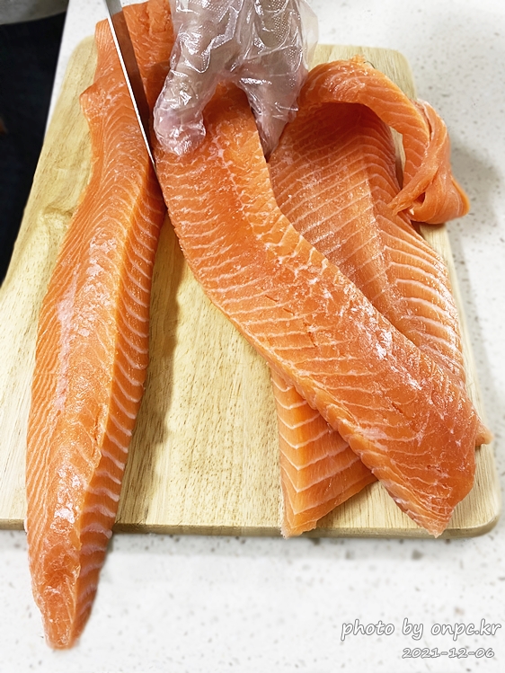 코스트코 연어손질