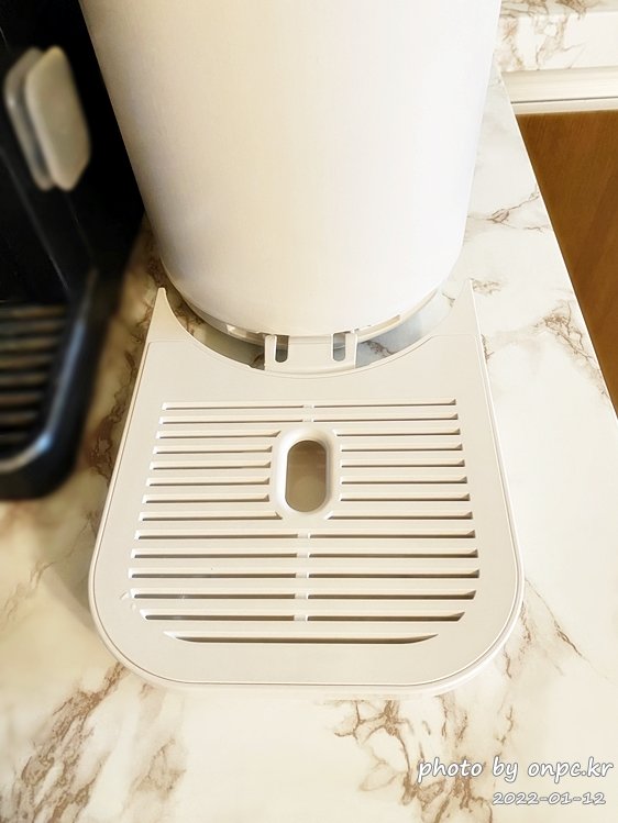 LG 퓨리케어 상하좌우 정수기 오브제 컬렉션 물받이청소