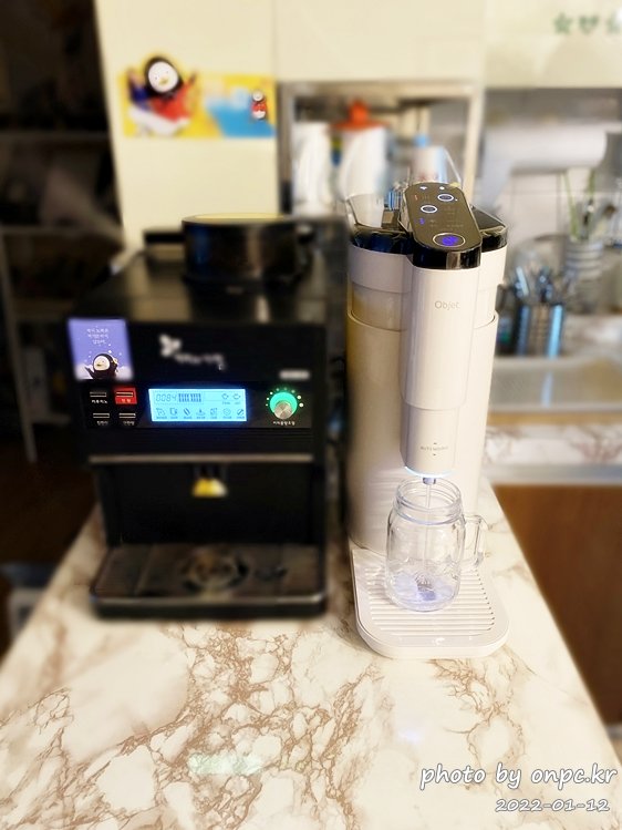 LG 퓨리케어 상하좌우 정수기 오브제 컬렉션 설치하기