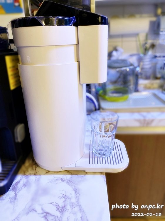 LG 퓨리케어 상하좌우 정수기 오브제 컬렉션 설치하기