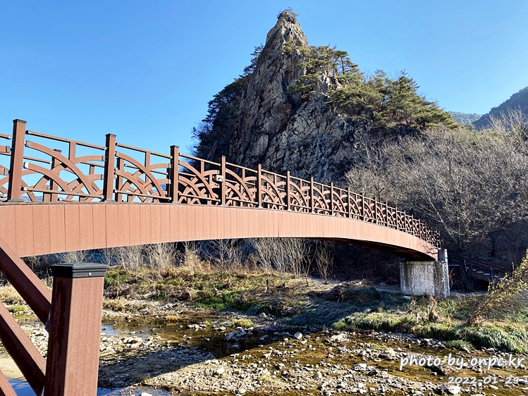 경북군위 아미산 입구