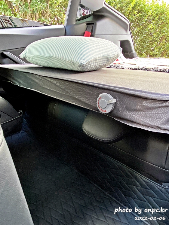 테슬라 모델 Y 전용 차박매트리스(Tesla Model Y private Foam Mattress)