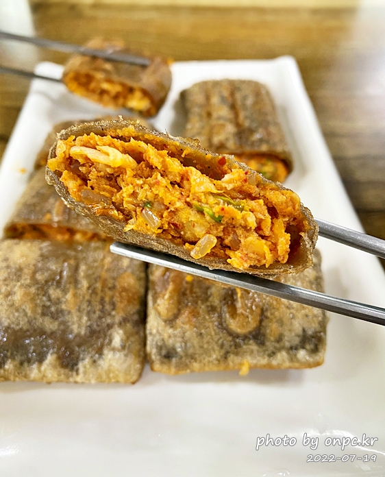 시원한 막국수 한 그릇~ 메밀 막국수의 매력에 빠졌어요. - 강원도 춘천이 아닌 울산에서 순메밀 막국수를 맛볼 수 있는 식당이 있어 다녀왔습니다. 순메밀막국수 울산 황정숙막국수 메밀전병