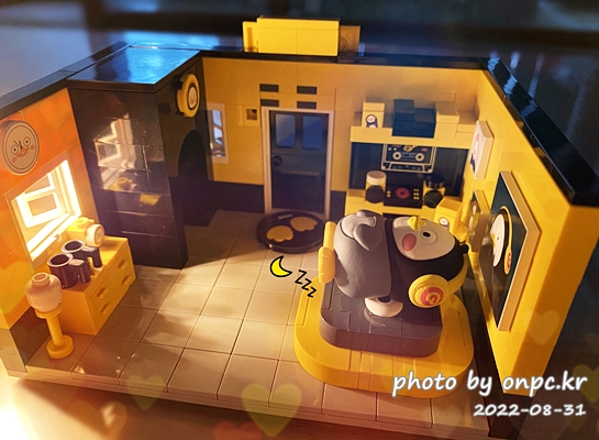 펭수X옥스포드 블록하우스 콜라보