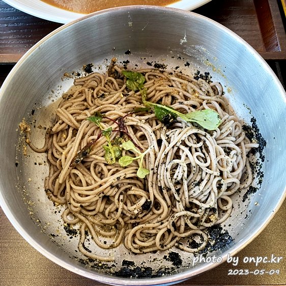 울산 순메밀 글루텐프리면 포미옥 들기름막국수