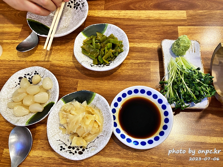 통영 문참치 생참치회 기본상차림