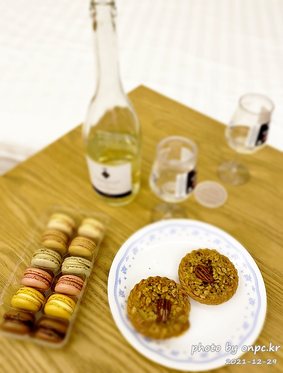 코스트코 와인 마카롱과 미니 호두파이