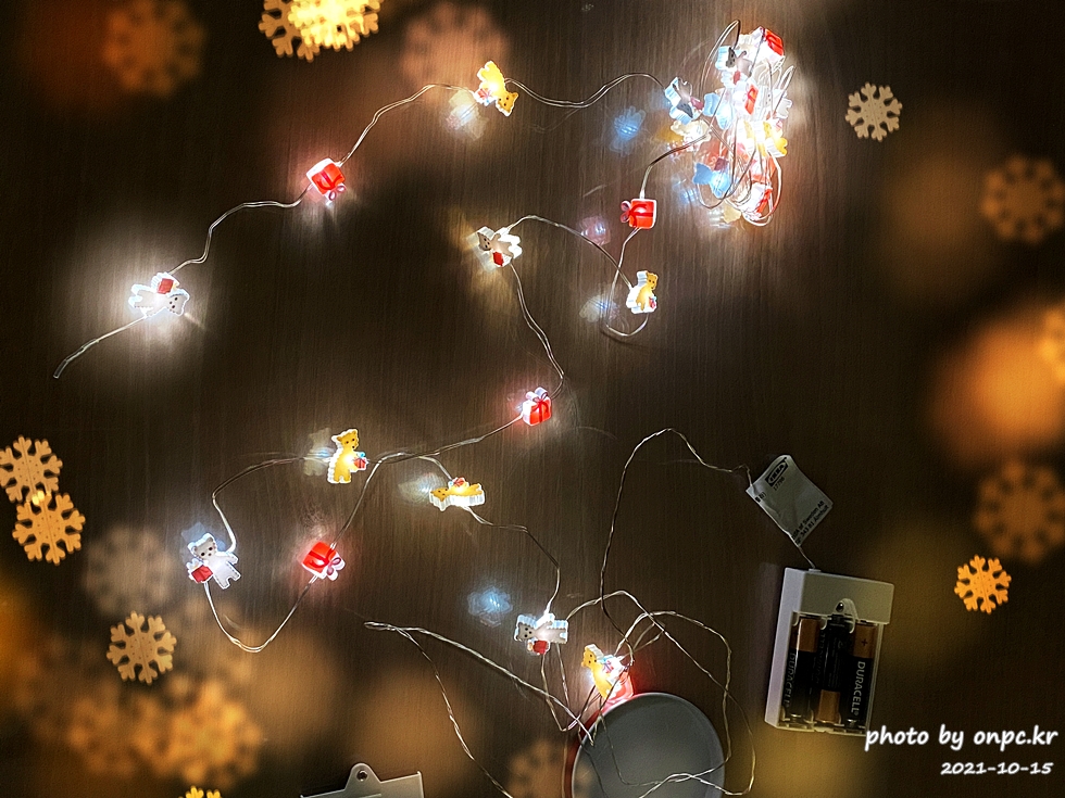 이케아 크리스마스 마켓 방문 후기 - 드디어 이케아 크리스마스 마켓에 다녀왔습니다. 🎄다양한 크리스마스 소품을 구경하면서 연말 따뜻함도 함께 느끼고 왔답니다~ ✨이케아에선 스웨덴식 크리스마스 분위기를 더하는 다양한 제품들을 구경할 수 있습니다.이케아 크리스마스 마켓에서 함께 즐겨보세요. 이케아 크리스마스 led체인조명