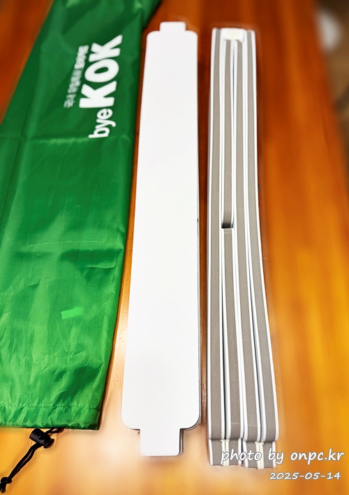 테슬라 모델Y 문콕방지 완성템! 바이콕(bye KOK!) 도어가드 실사용 후기 - 문콕방지 가드(패드)는 차량 도어를 열고 닫을 때 발생할 수 있는 충격으로부터 차량을 보호하는 용품입니다.다양한 종류와 가격대의 제품들이 있는데요~사용목적과 차량 유형, 차량 색상, 도어 형태 등에 따라 적합한 제품을 선택하는 것이 중요합니다. 테슬라 모델Y 문콕방지 완성템! 바이콕(bye KOK!) 도어가드 실사용 후기