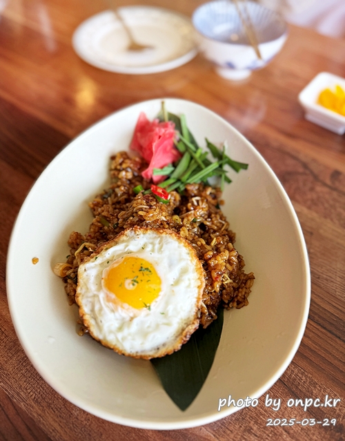 태화강국가정원이 한눈에! 뷰맛집 태국음식 전문점, 바이누사