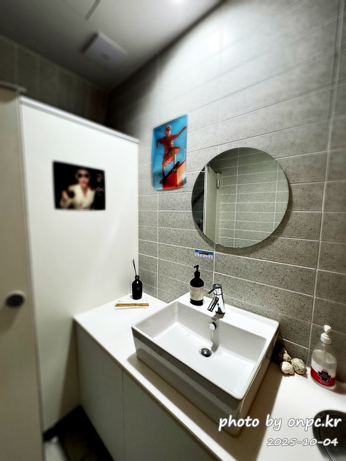 🥦 포항 브로콜리커피숍 후기 (모토사이클 스탬프투어 명소) 🛵 - 비가 추적추적 내리던 어느 날,포항 바닷가를 따라 드라이브를 하다가 초록 브로콜리 캐릭터가 귀엽게 반겨주는 작은 카페를 발견했어요! 🥦 포항 브로콜리커피숍 후기 (모토사이클 스탬프투어 명소) 🛵