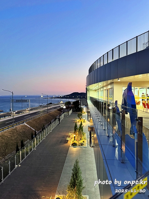 [포항-영덕 고속도로]🚗 신상 '포항 휴게소', '영덕 휴게소' 방문기! 바다가 보이는 특별한 휴식 공간 🌊