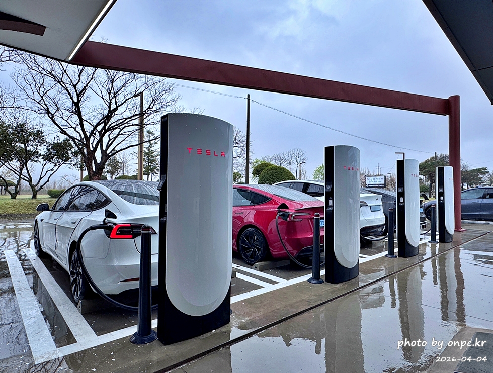 [경주] 테슬라 수퍼차저 오픈 이벤트 후기｜무료 충전 + 사이버트럭 ⚡
